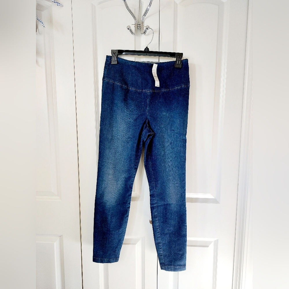 NWT‎ Denim Runway Legging Size 8S White House Black Market style #570314115 - Picture 2 of 11